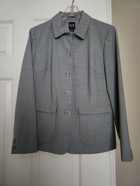 GAP Suit - Womens's Light Gray Suit Jacket & Pants